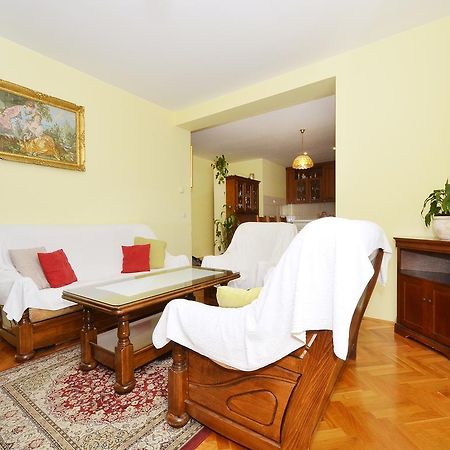 Apartment Vukadin Трогир Экстерьер фото