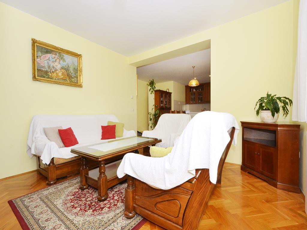 Apartment Vukadin Трогир Экстерьер фото